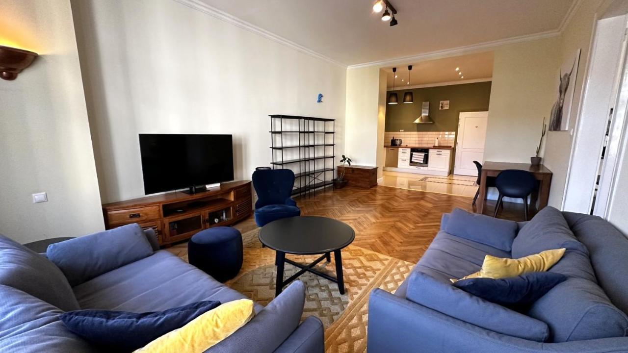 Gorkeho Apartment In City Centre براتسيلافا المظهر الخارجي الصورة