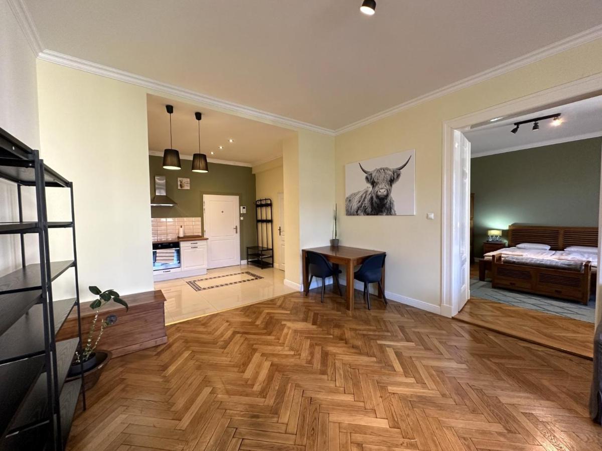 Gorkeho Apartment In City Centre براتسيلافا المظهر الخارجي الصورة