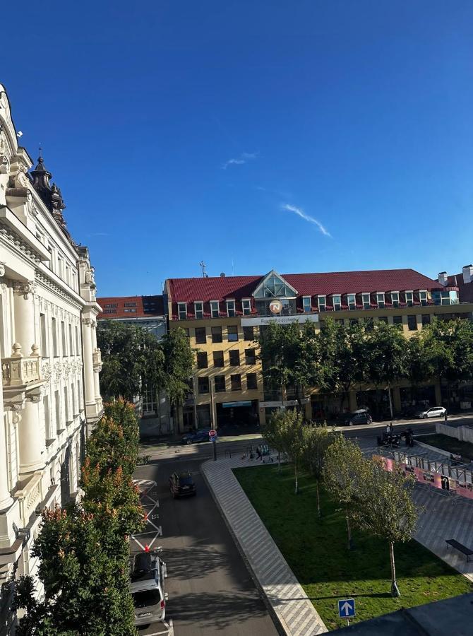 Gorkeho Apartment In City Centre براتسيلافا المظهر الخارجي الصورة