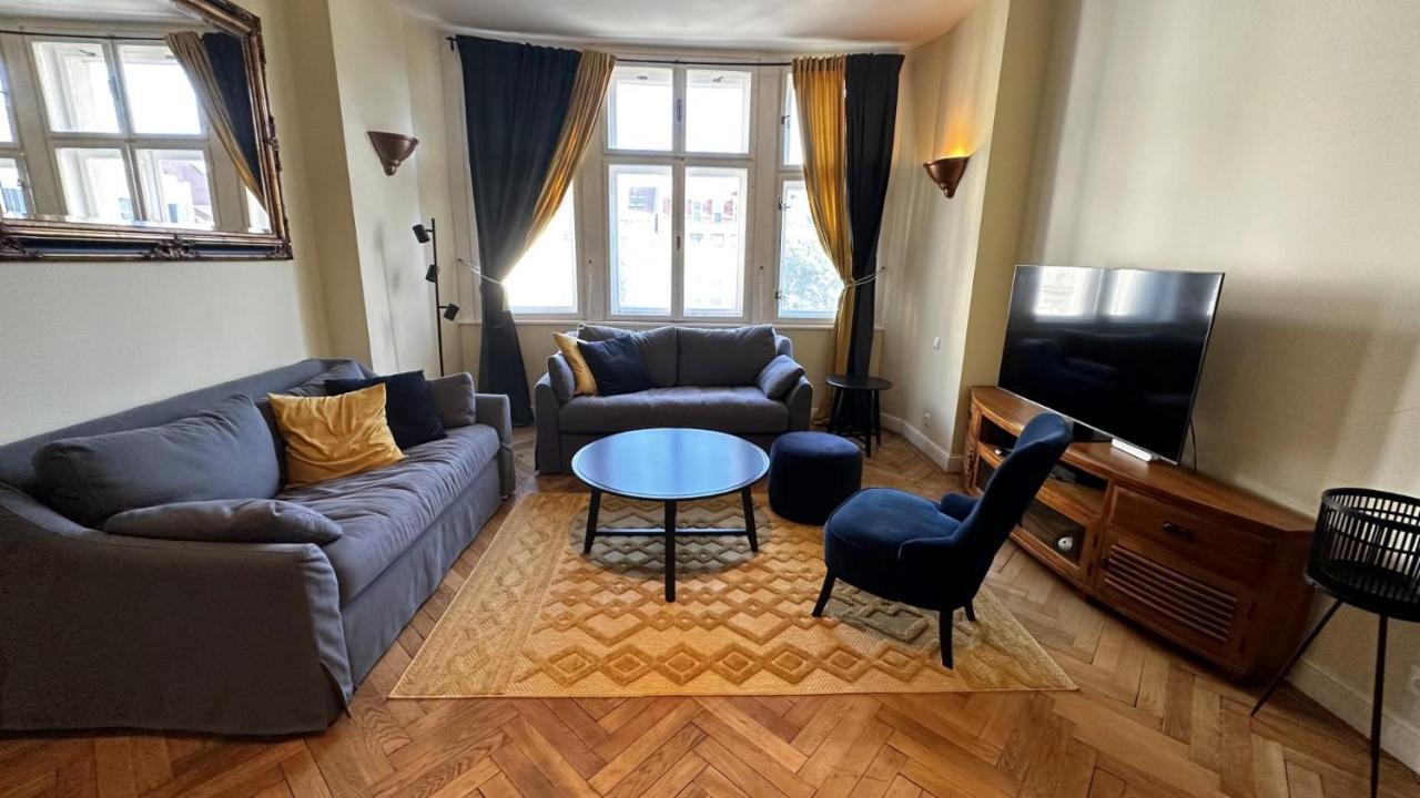 Gorkeho Apartment In City Centre براتسيلافا المظهر الخارجي الصورة